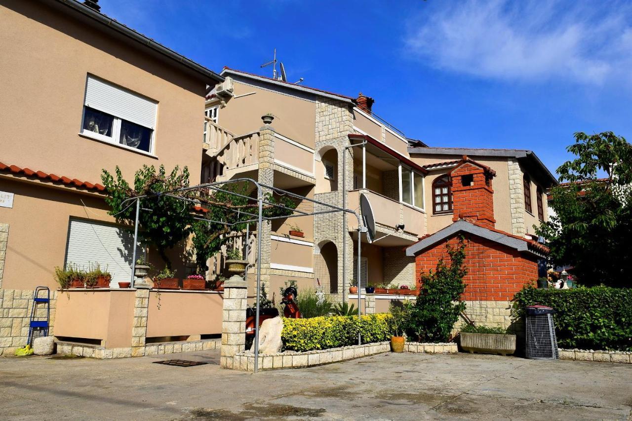 Zoro Apartments Palit Esterno foto