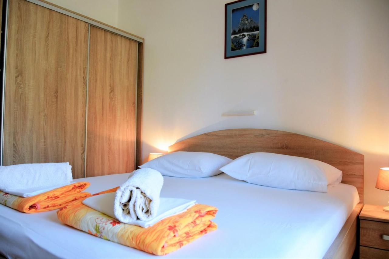 Zoro Apartments Palit Esterno foto