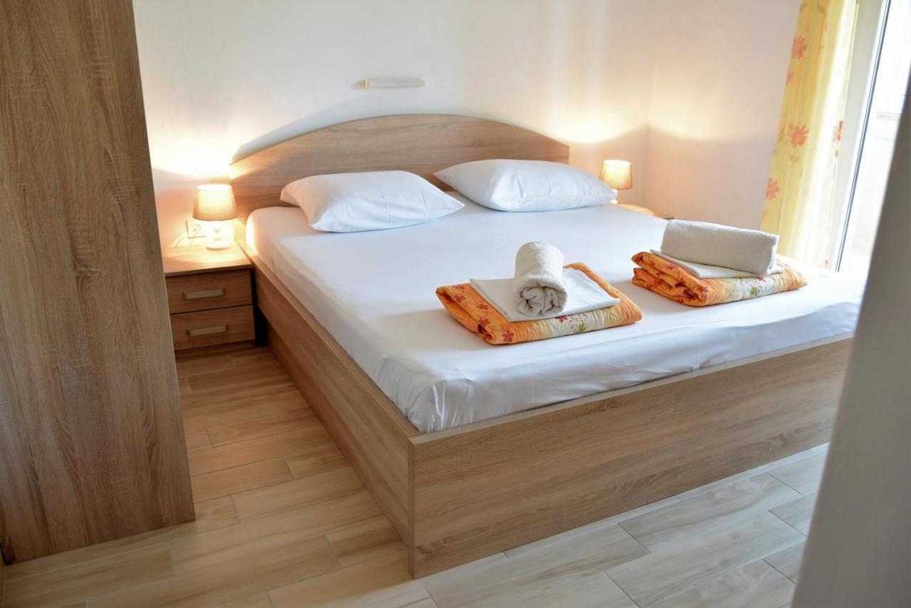 Zoro Apartments Palit Esterno foto