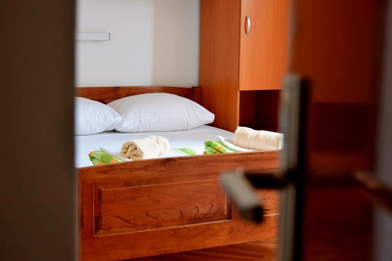 Zoro Apartments Palit Esterno foto